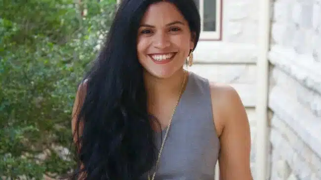 Jacqueline Flores
